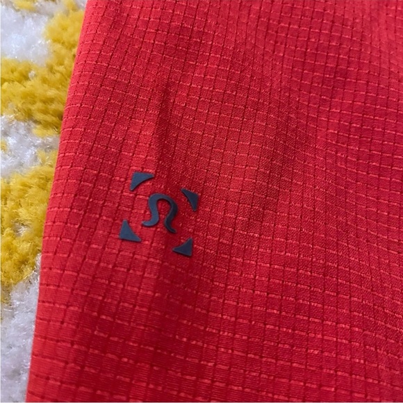 Lululemon two tone red train to beach swim trunks board shorts - Picture 4 of 6